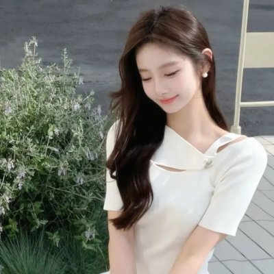 情深只恨相逢晚